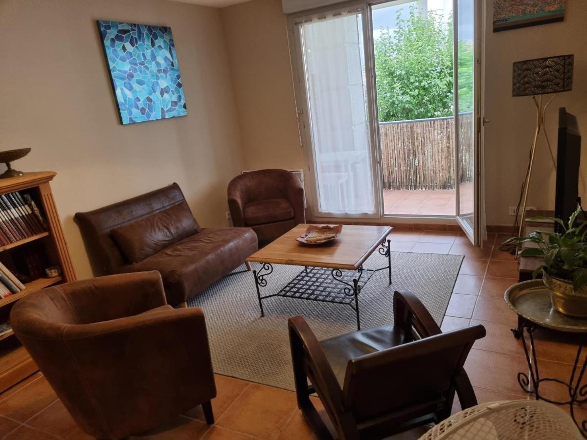 Appartement 1 Chambre Avec Piscine Uzès Exteriör bild